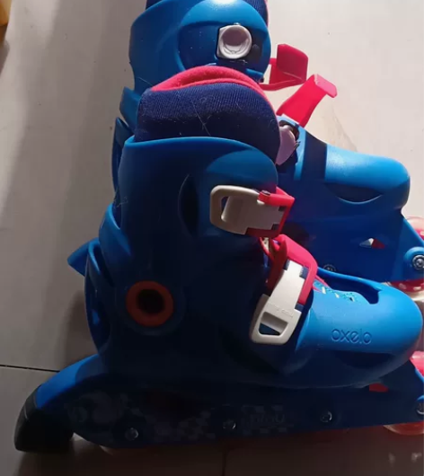 轮滑鞋迪卡侬溜冰鞋儿童初学者轮滑鞋男童滑冰...