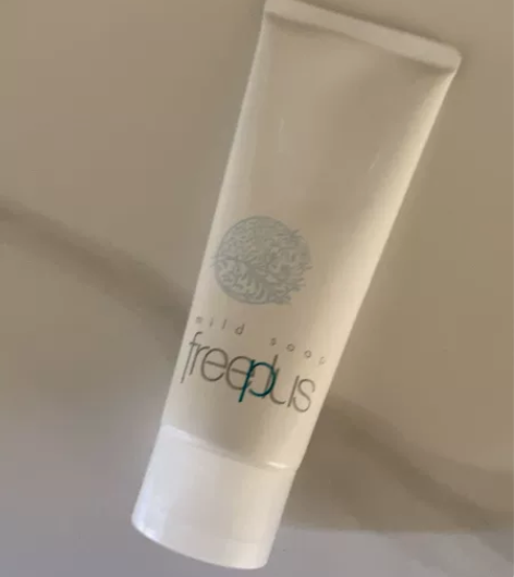 不还价！不包邮！Freeplus芙丽芳丝氨...