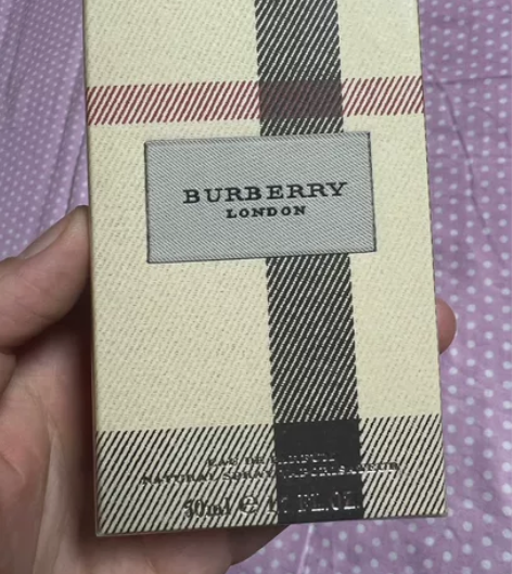 Burberry 经典香水，50ml，泰国...