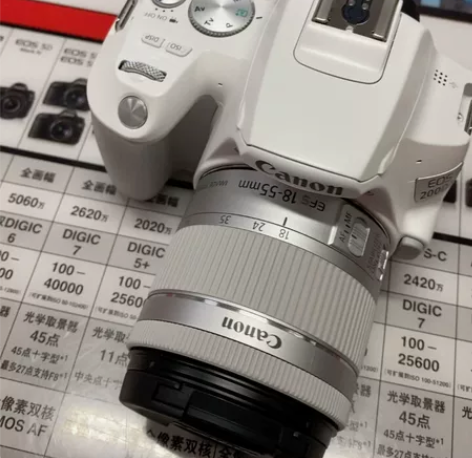 新到佳能200D2代 1855套机 大连现...