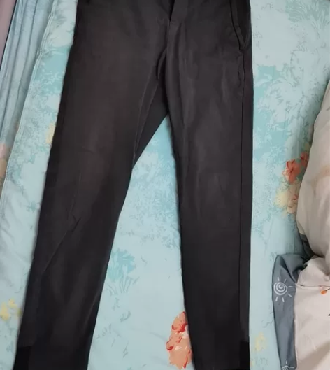 男士修身窄脚裤 感兴趣的话点“我想要”和我...