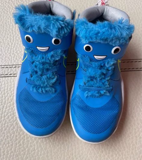 正品 耐克儿童休闲轻便运动鞋，不加绒，（鞋...