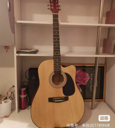 男生自用85新KAMOER原木色吉他。可小...