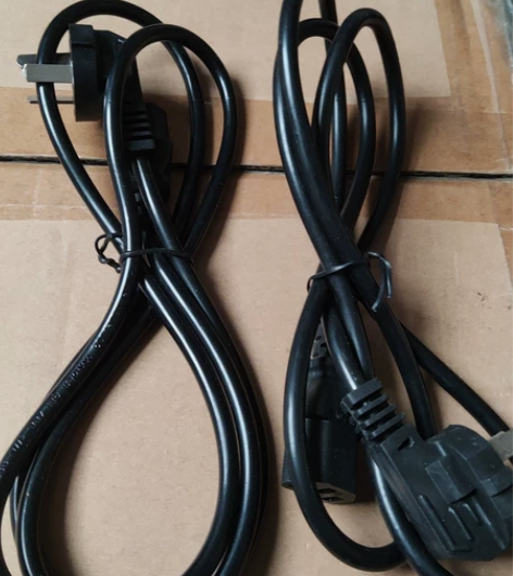 两条机箱电源线,实用于小功率电器,如:小电...