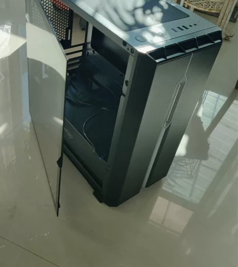 电脑机箱，爱国者m3，成色好如图，自提价格...