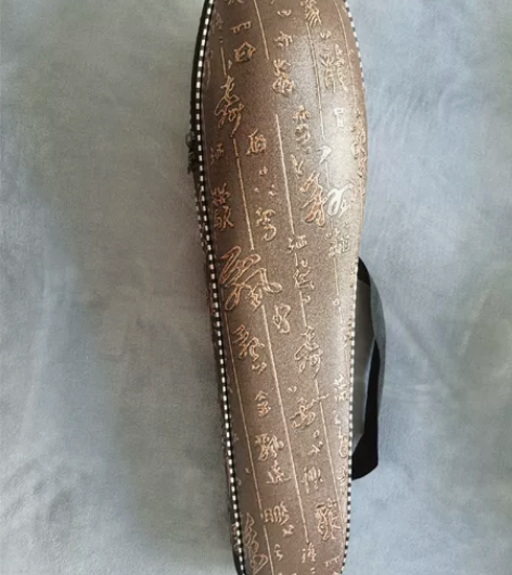 全新正品葫芦丝，买回来一次没吹过，质量很好...