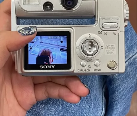 索尼 DSC-F77  ccd 400万像...