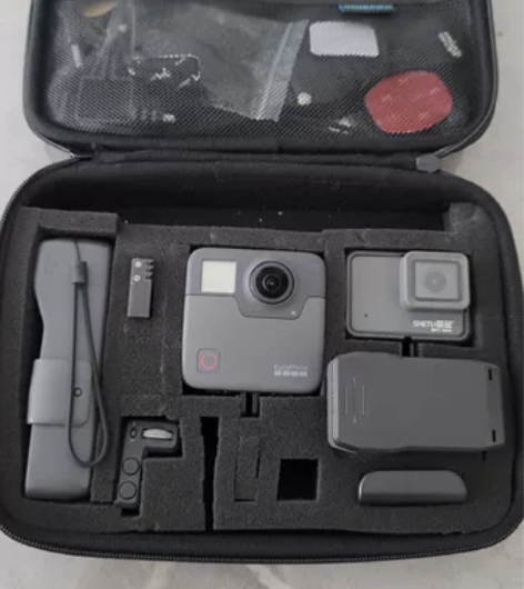 户外旅行拍摄套装，自己配的，很实用，分别是...