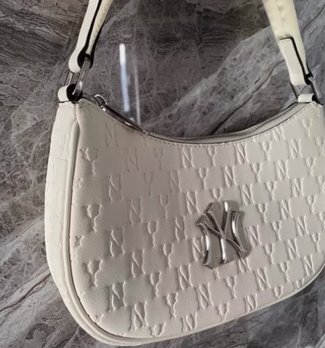 mlb腋下包姐妹们喜欢赶紧入手奥快进抢奥货...