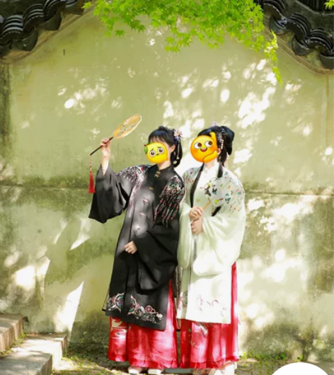 司南阁 明制汉服原创正品绣花款——风垂璎珞...