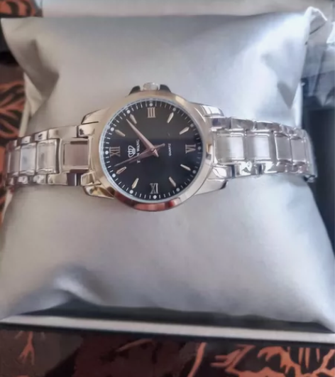 转让天王手表一副型号是GS3627S/D，...