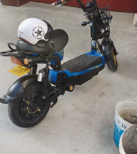 台铃电动车，48伏20换电瓶，电瓶不到一年...