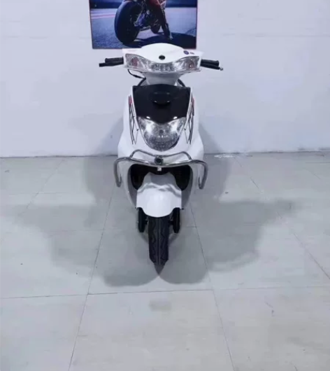 二手摩托车雅马哈迅鹰125 国四 手续齐全...