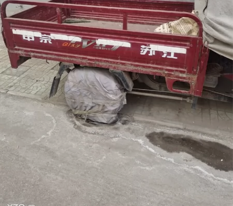 宗申牌正三轮摩托车 感兴趣的话点“我想要”...