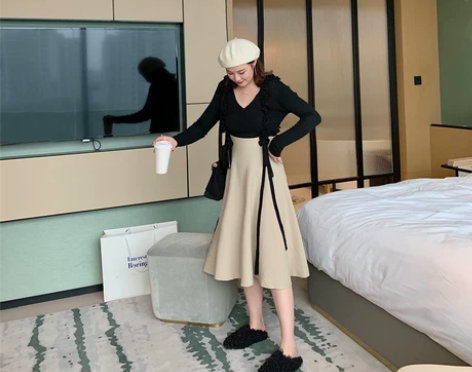 半身裙秋冬女a字裙高腰半身裙2019秋遮胯...