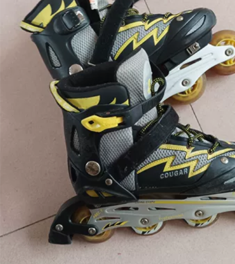 出一双美洲狮闲置滑冰鞋，铝合金支架，39一...