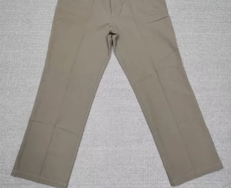 男款休闲裤 成色自观,闲置。售出不退不换。...