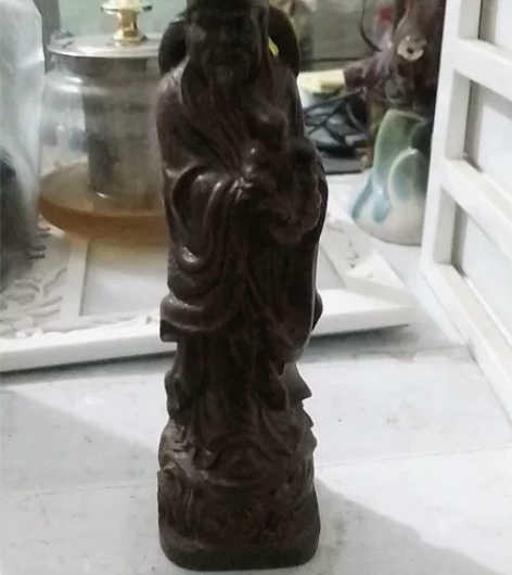 檀香木雕摆件，不管任何时候离近了都可以闻到...