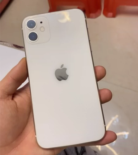 苹果11。换过屏幕换过后盖。手机没有问题 ...