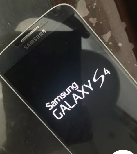 三星S4 32GB，可以刷安卓11，正常进...