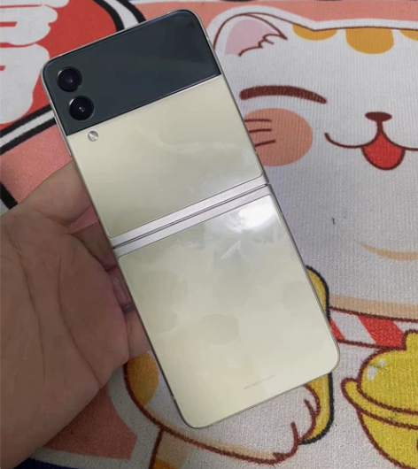 三星Zflip3 5G  8+128g配置...
