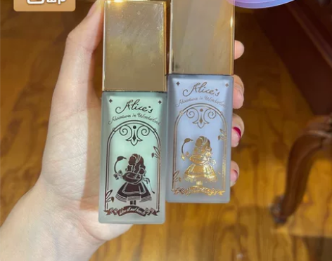 全新滋色隔离爱丽丝新款爆水珠隔离，全新塑封...