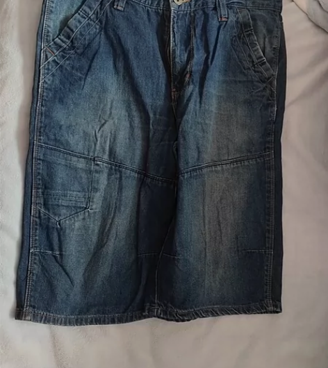 男款牛仔裤，真维斯五分牛仔裤，减肥了嫌大。...