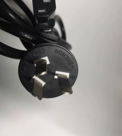 原装电脑电源线，成色如图，方便同城有需求的...