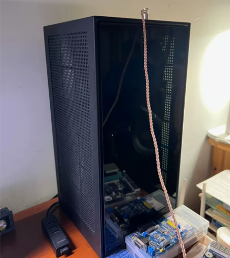 nzxt 恩杰h1 itx机箱 单机箱和显...