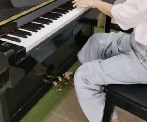 自用的钢琴,搬家出租,珠江118,八成新,...