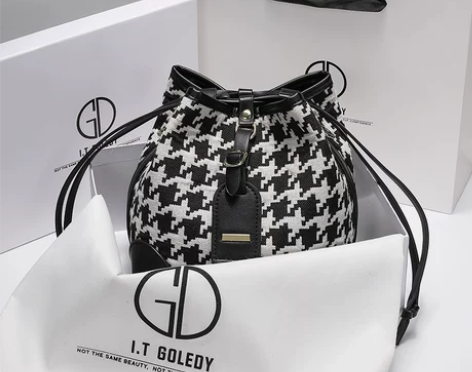 千鸟格水桶包时尚包包女2022新款毛呢百搭...