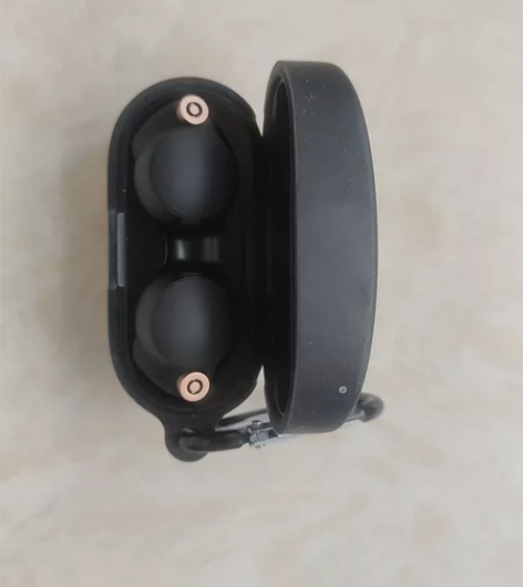 索尼xm4，朋友送的苹果耳机Pro二代，准...