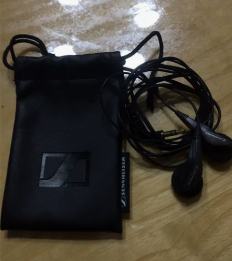 森海塞尔mx375，朋友送的，戴了一次闲置...