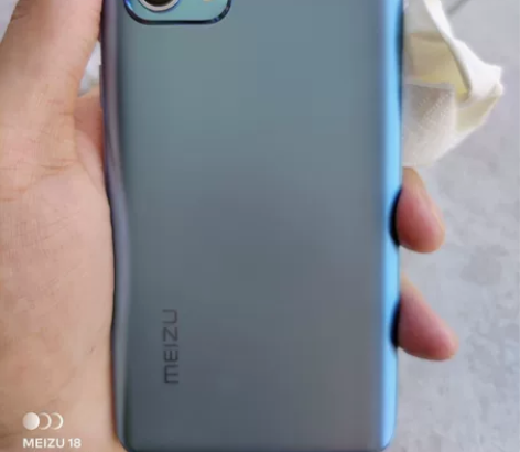 魅族18 8+256 渡海 几乎全新，裸机...