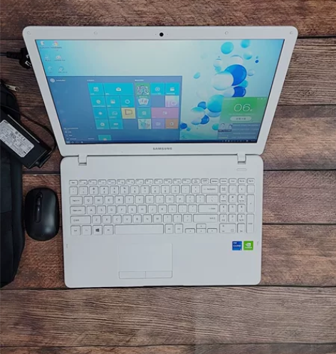 8+256原装SAMSUNG三星15寸i5...