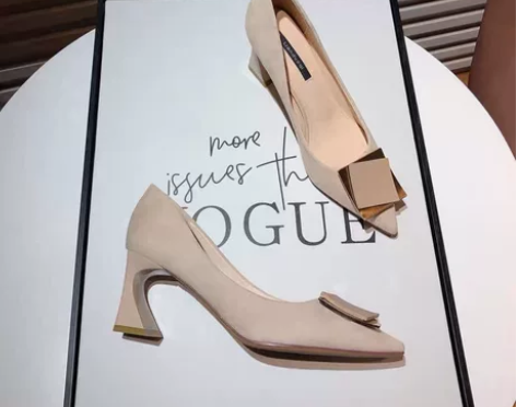 粗跟单鞋 浅口春秋款 磨砂绒面 米白色 3...