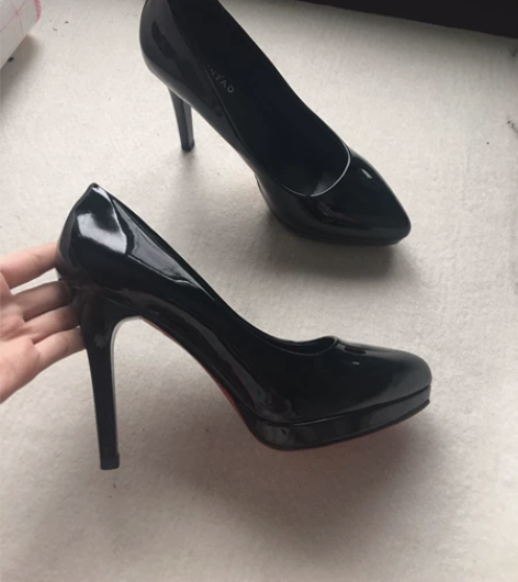 缝叶鸟黑色百搭女鞋漆皮尖头高跟鞋细跟职业防...