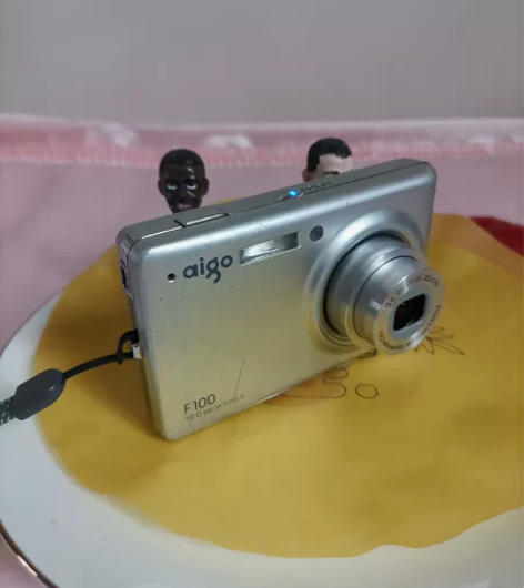 爱国者F100复古数码相机 基本信息：10...