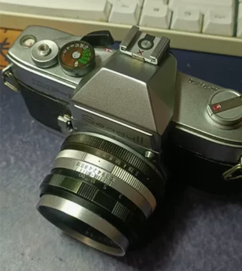 海鸥DF1胶片相机，58mm F2鸟标银色...