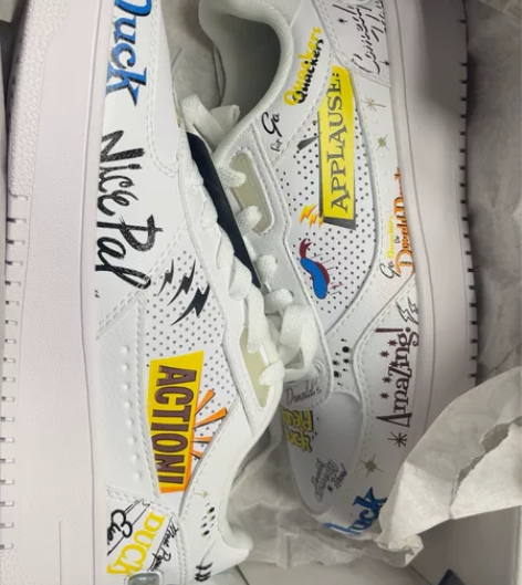 李宁迪士尼联名板鞋,女生板鞋 37码全新 ...