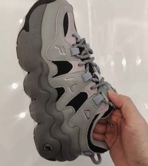 斐乐女款网红爆款帕尼尼 经典面包鞋 断货王...