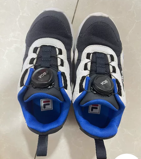 斐乐 fila 男童鞋 29码，9成新，鞋...