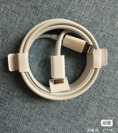 Apple 20W USB-C手机充电器插...