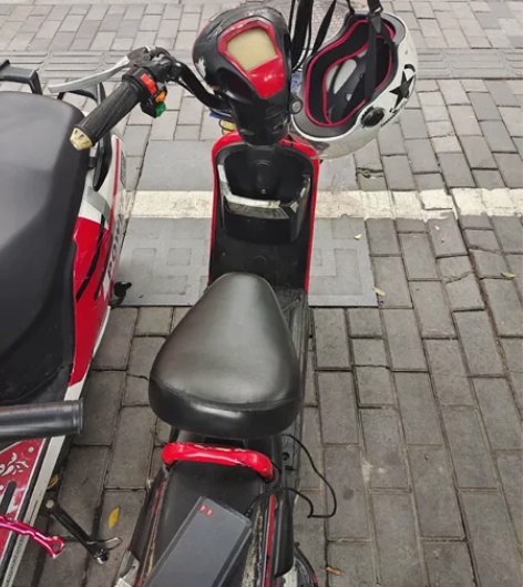 出上下班代步台铃二手电动车,仅限自提,没下...