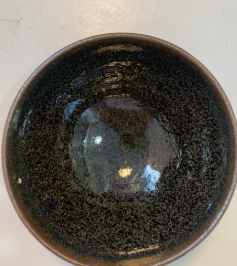 熊忠贵爱徒，行云龙窑。湿胚上釉，古法龙窑柴...