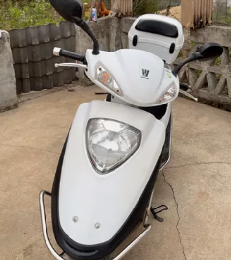 本人自用豪爵踏板摩托车2021年2月上牌行...