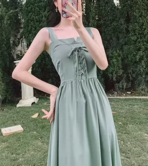 法式复古吊带连衣裙设计感小众气质小裙子女夏...