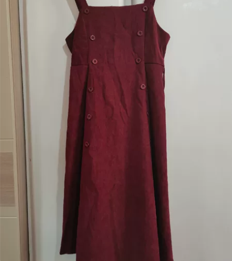 红色背带裙,全新 很淑女显白,可外穿可内搭...