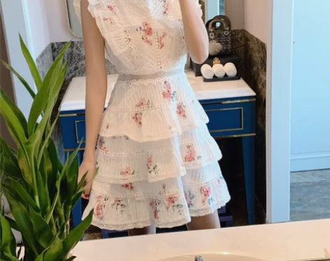 连衣裙网红澳洲潮牌印花蕾丝荷叶边蛋糕裙礼服...