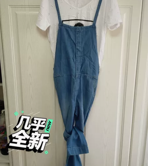 休闲背带牛仔裤，L码，感觉130以内都可以...